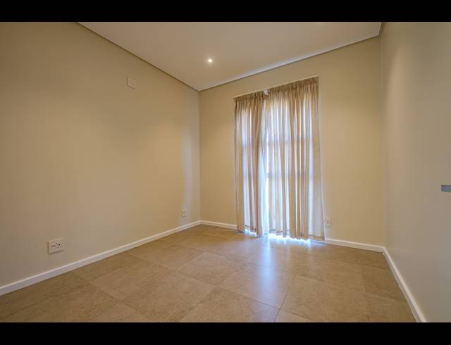 3 BEDROOM APARTMENT FOR SALE IN ZULULAMI LUXURY COASTAL ESTATE